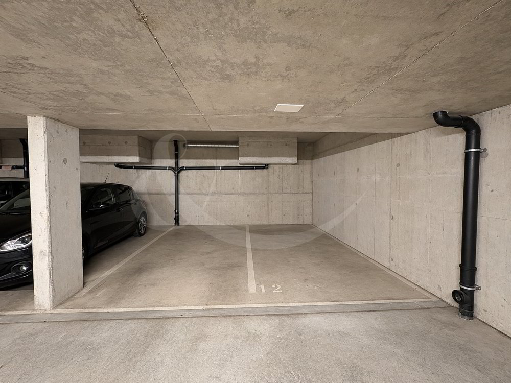 null rooms Car park, garage to buy in Le Grand-Saconnex - image 1/4
