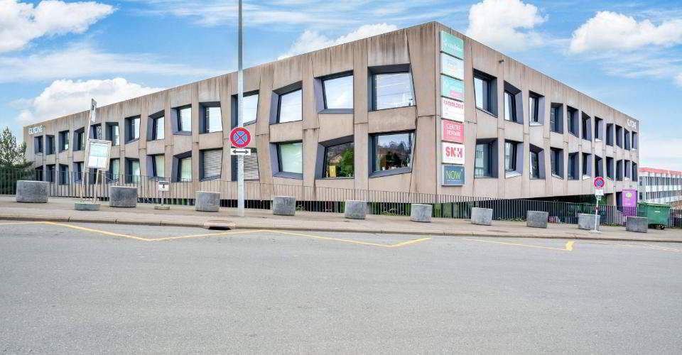 null rooms Office & Commercial for rent in Lausanne - image 1/7