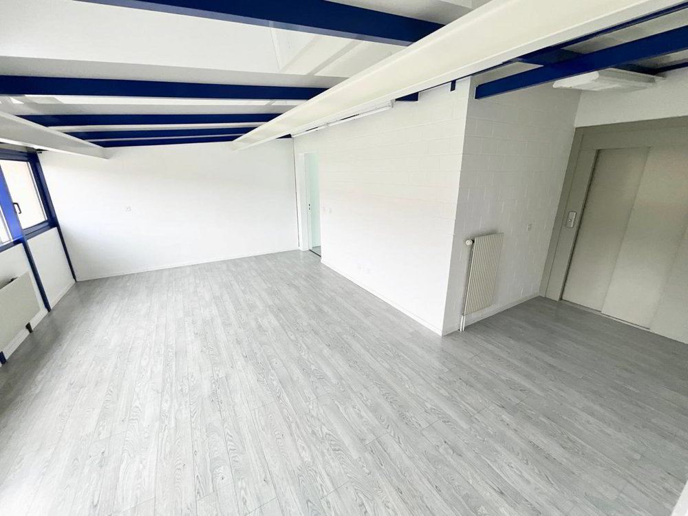 4.5 rooms Apartment for rent in Reconvilier - image 1/11