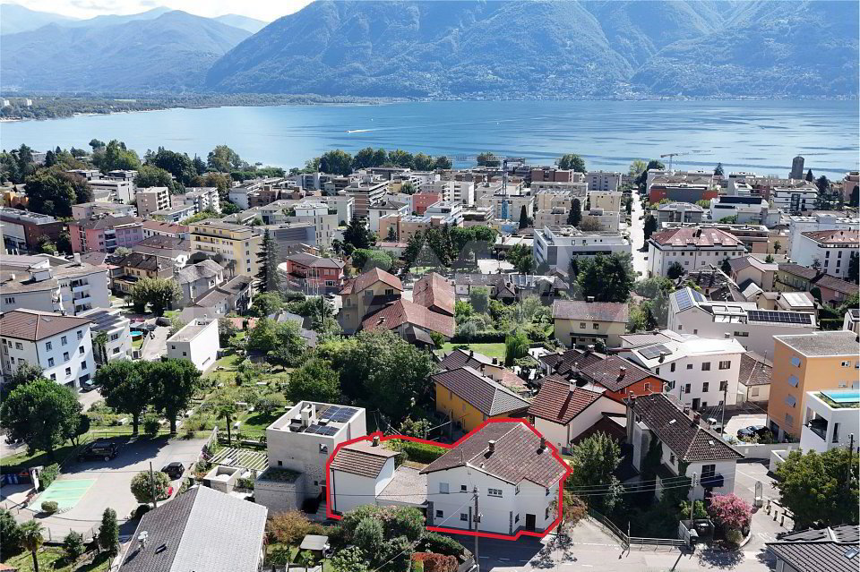 8 rooms House to buy in Minusio - image 1/4