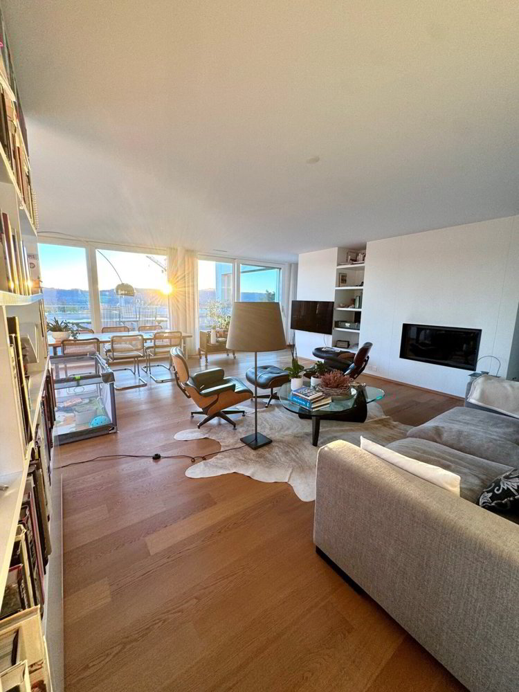 Aussergewöhnliche Attika-Maisonettewohnung an Toplage