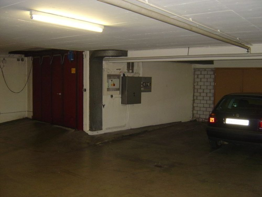 Parcheggio, garage di null locali in affitto a Zurigo - immagine 1/2
