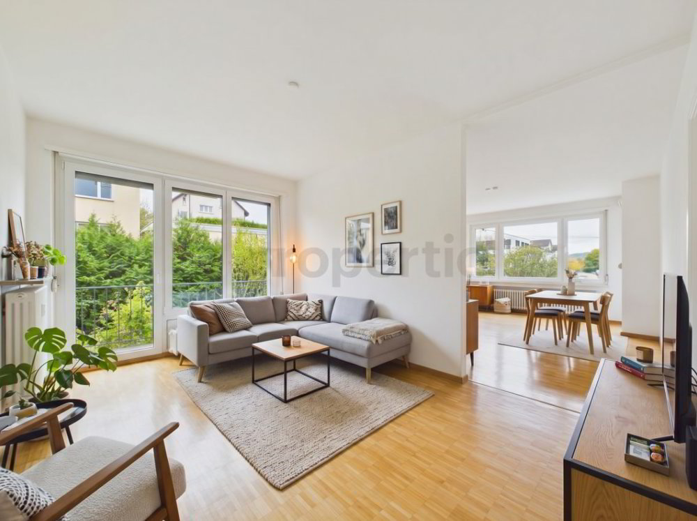 Grosszügige 30 m² Terrasse, Idyllischer Balkon & Familienfreundliche Lage
