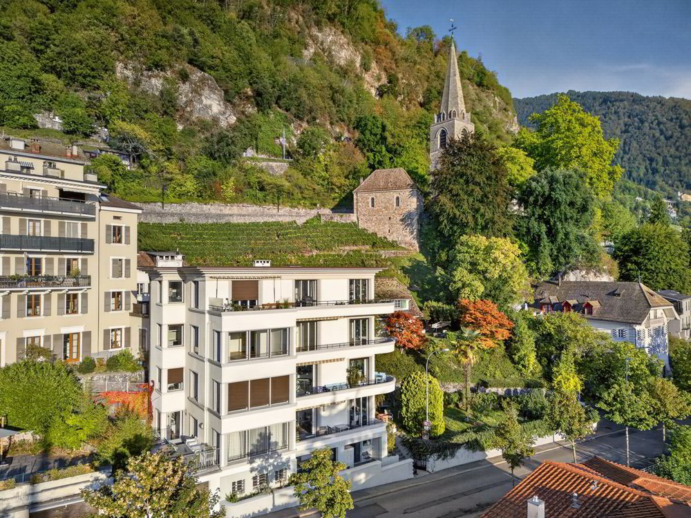 3 rooms Apartment to buy in Montreux - image 1/9