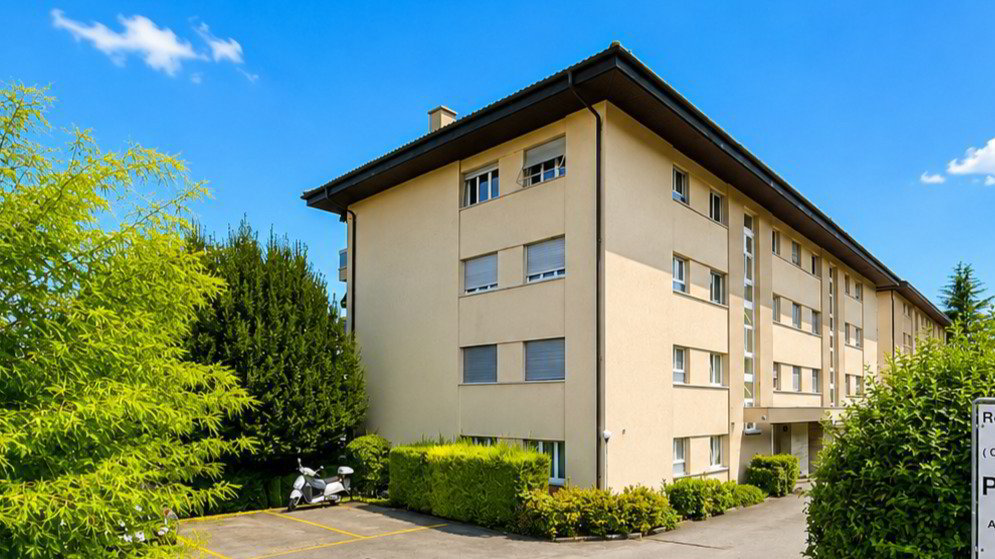 3 rooms Apartment to buy in Montreux - image 1/11