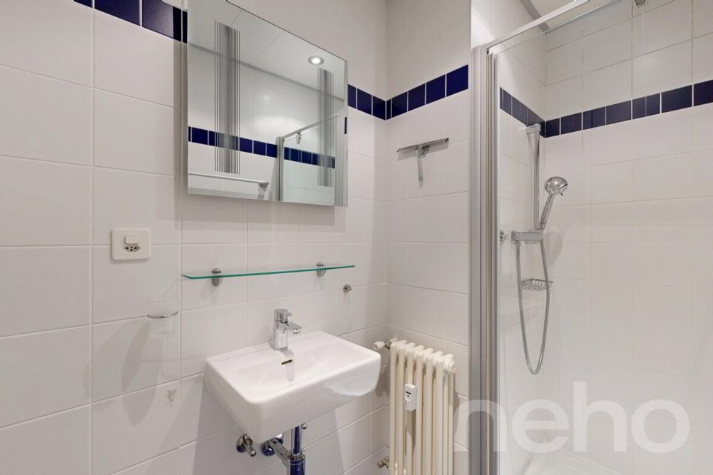 5.5 rooms Apartment to buy in Lausanne - image 1/12