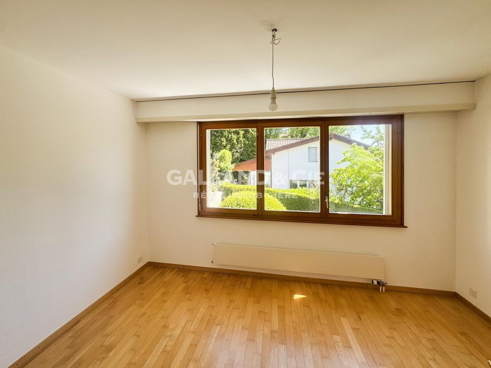 Maison 6 pièces à louer à Losanna - image 1/12