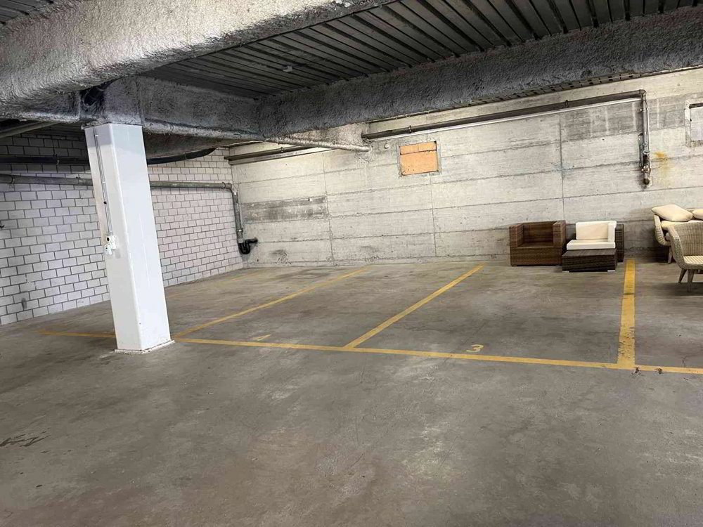 Parcheggio, garage di null locali in affitto a Steinach - immagine 1/1