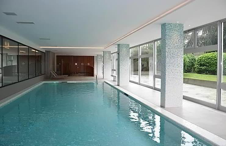 2 rooms Apartment to buy in Genève - image 1/11