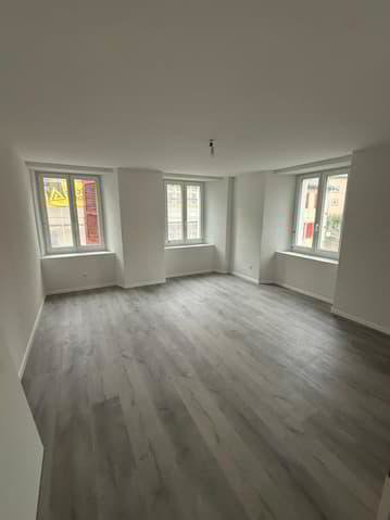 3.5 rooms Apartment for rent in La Chaux-de-Fonds - image 1/5