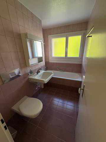 3.5 rooms Apartment for rent in Lausanne - image 1/8