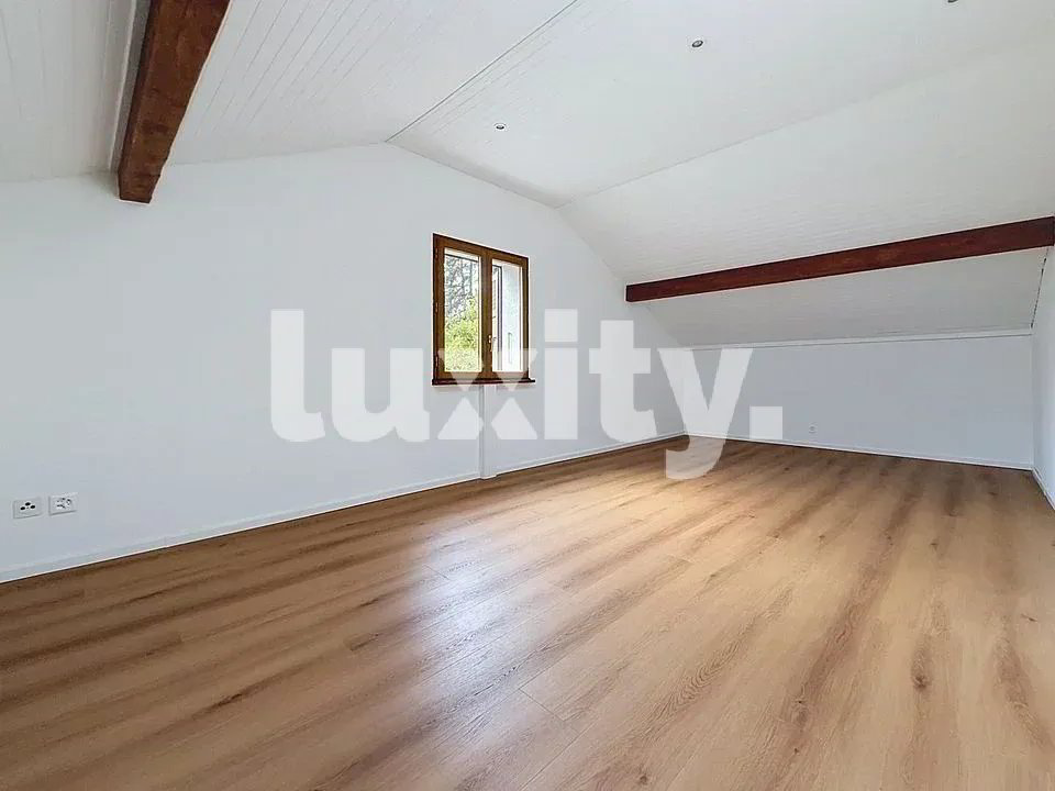 6 rooms House for rent in Chambésy - image 1/8