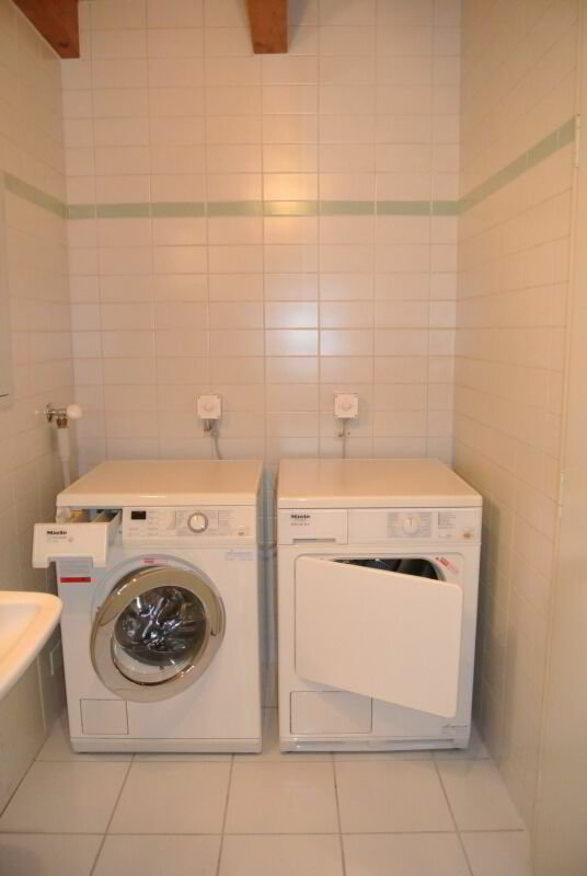 5 rooms Apartment for rent in Lengwil - image 1/11