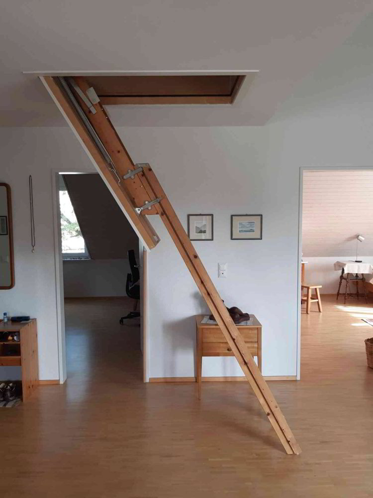 Appartamento di 3.5 locali in affitto a Hombrechtikon - immagine 1/13