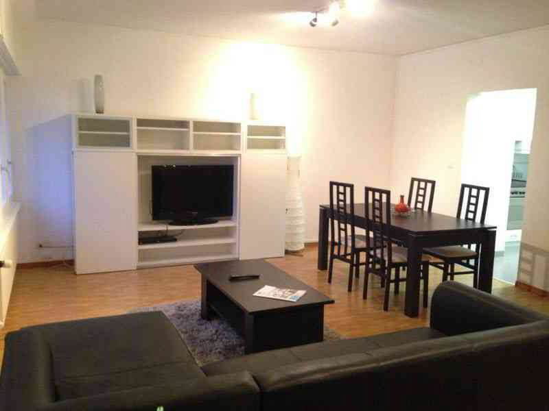 Appartement 2.5 pièces à louer à Genève - image 1/1