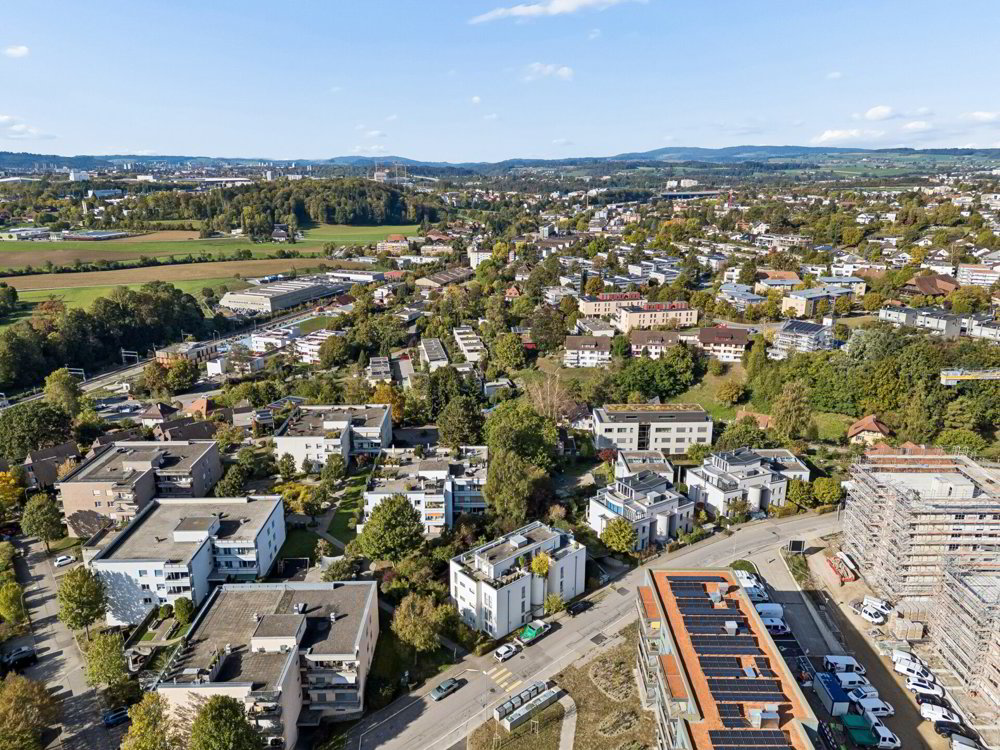 4.5 rooms Apartment to buy in Bolligen - image 1/14