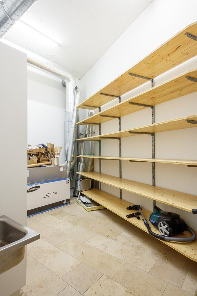 null rooms Office & Commercial for rent in Grenchen - image 1/10