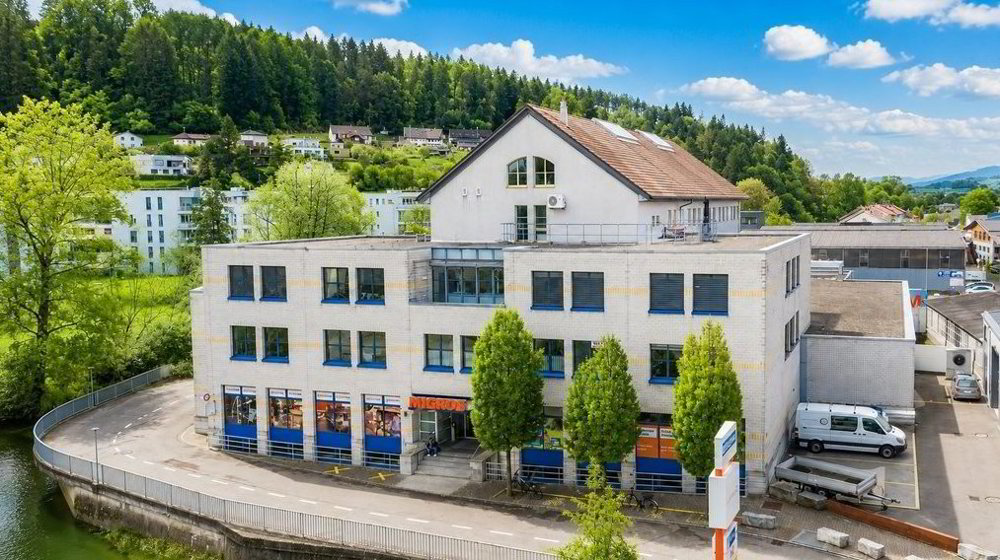 null rooms Office & Commercial for rent in Schöftland - image 1/3