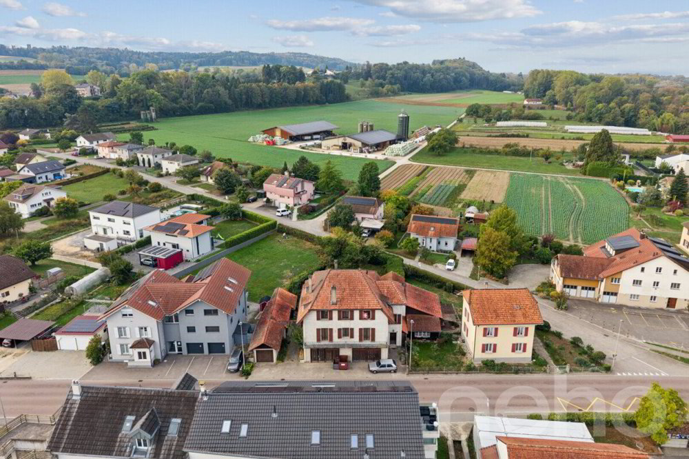 8 rooms House to buy in Cudrefin - image 1/12
