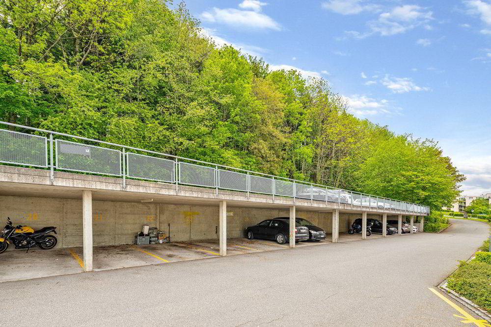 Parking, garage null pièces à louer à Wetzikon ZH - image 1/2