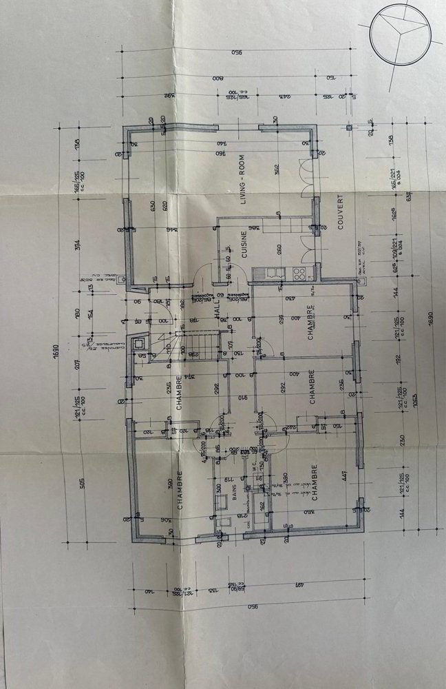 8 rooms House to buy in Grand-Lancy - image 1/12