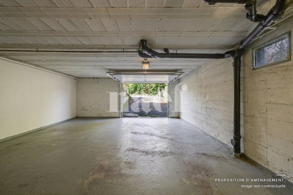 7 rooms House to buy in Grand-Lancy - image 1/11