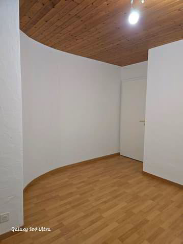 Appartement 2.5 pièces à louer à Delsberg - image 1/5