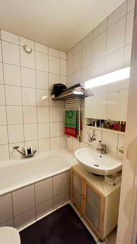 3 rooms Apartment for rent in Genève - image 1/8
