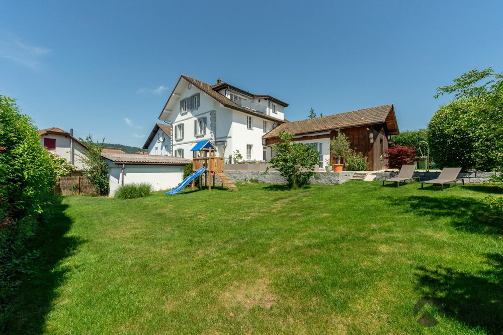 Casa di 8 locali in vendita a Oftringen - immagine 1/13