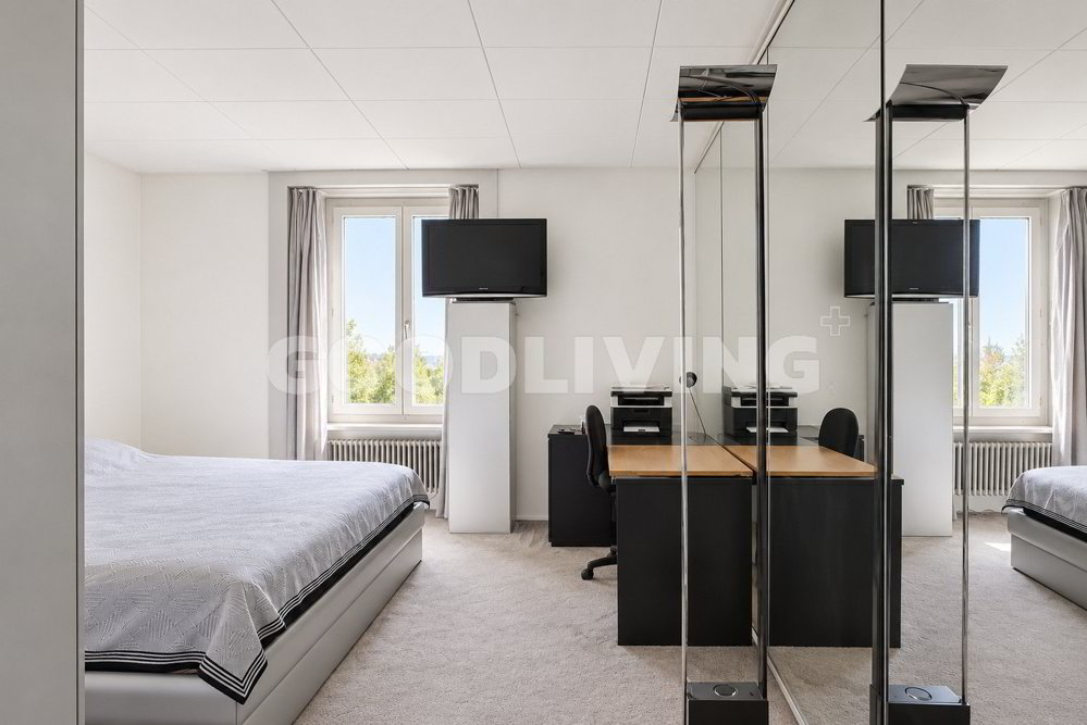 7.5 Zimmer Haus zum verkaufen in La Chaux-de-Fonds - Bild 1/8