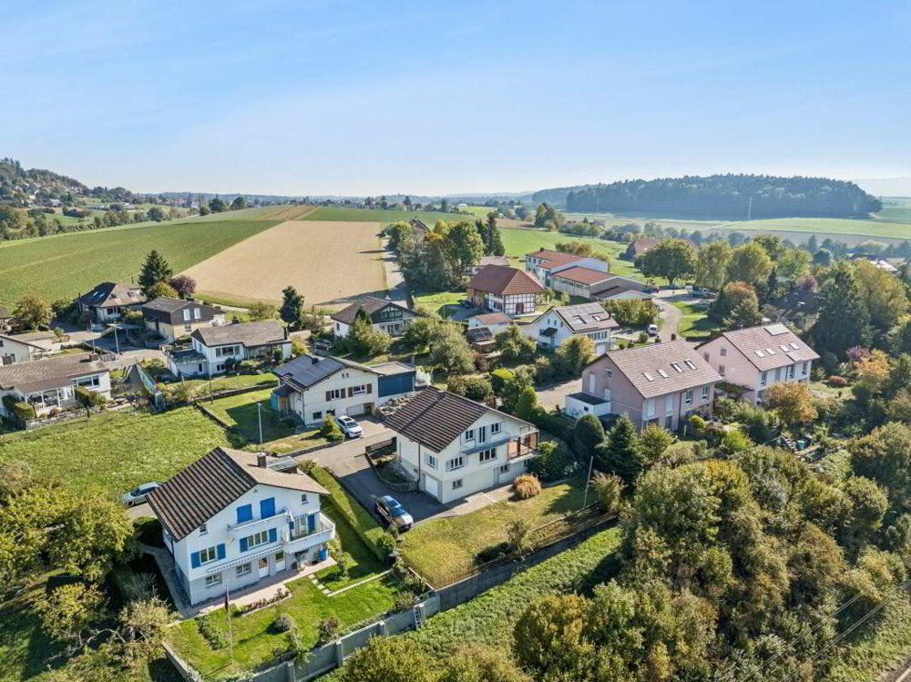 Casa di 5 locali in vendita a Suberg - immagine 1/13