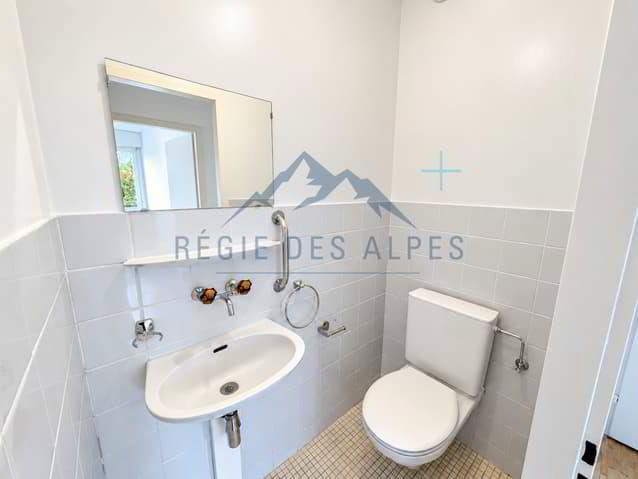 4 rooms Apartment for rent in Geneva - image 1/8