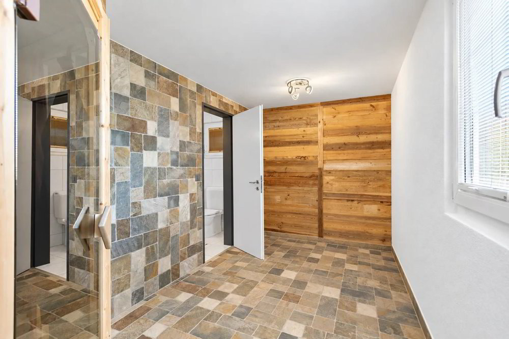 7.5 rooms House to buy in Amriswil - image 1/13