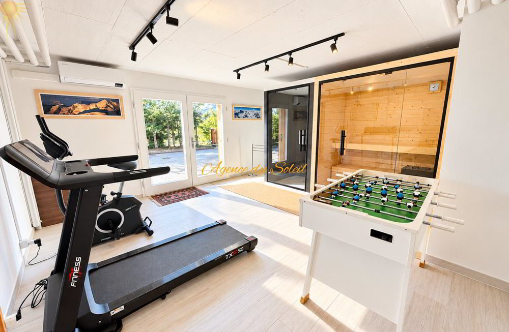 6 rooms House to buy in Crans-Montana - image 1/13