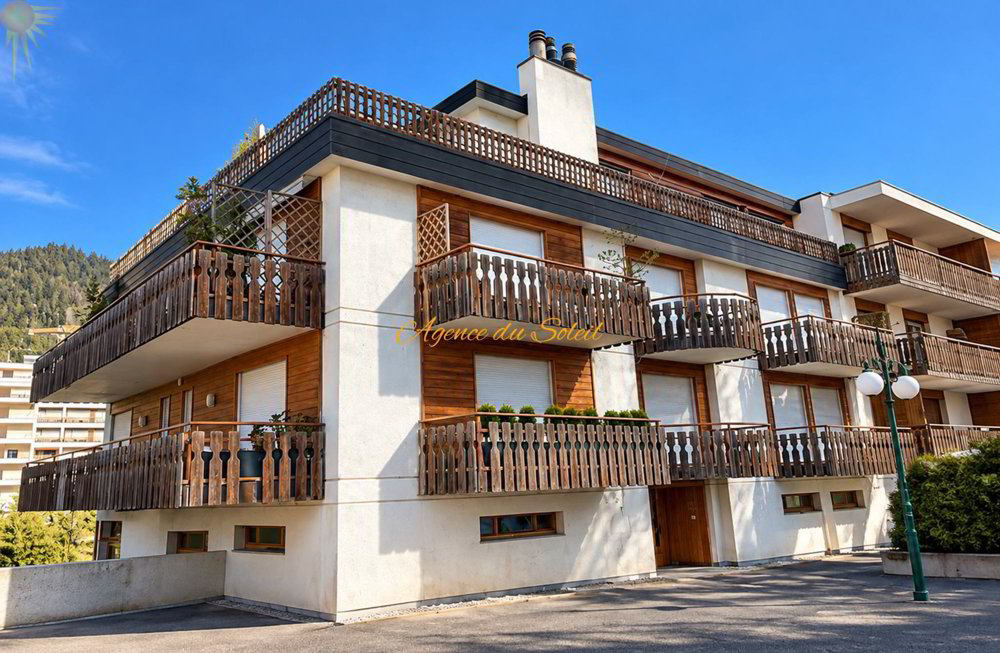 1 rooms Apartment to buy in Crans-Montana - image 1/7