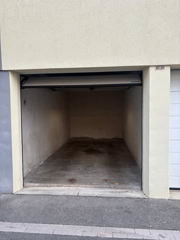 Parking, garage null pièces à louer à Lausanne - image 1/2
