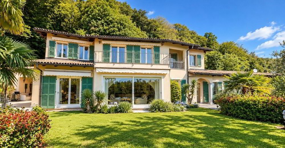 Maison 7 pièces à acheter à Pura - image 1/12