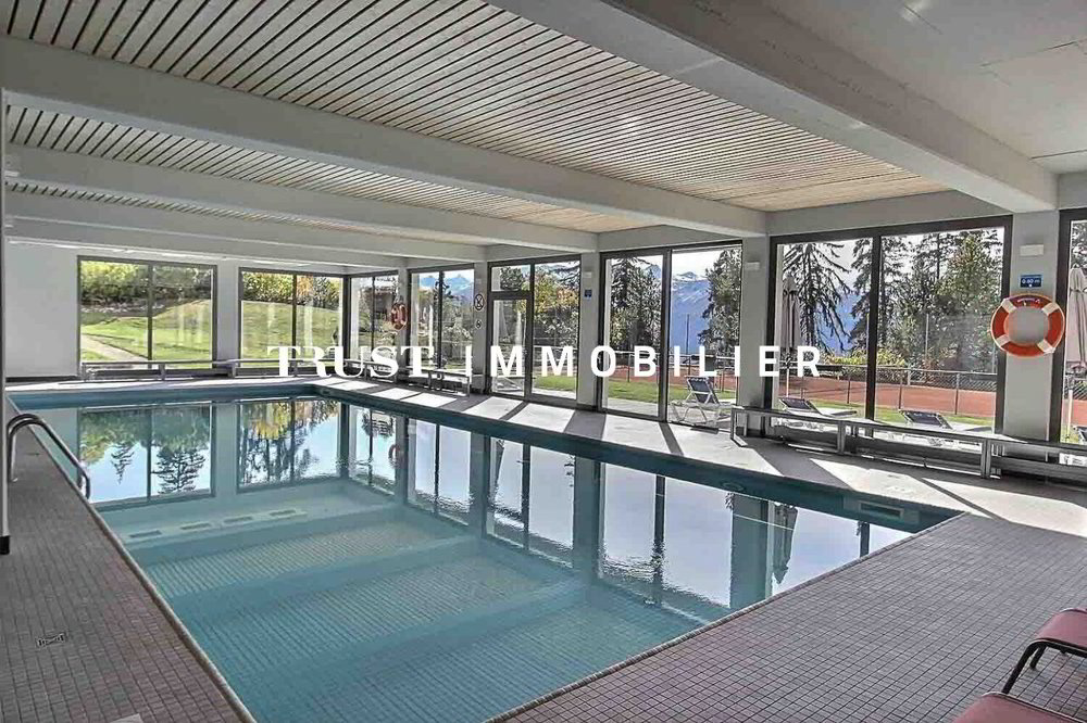 3 rooms Apartment to buy in Crans-Montana - image 1/13