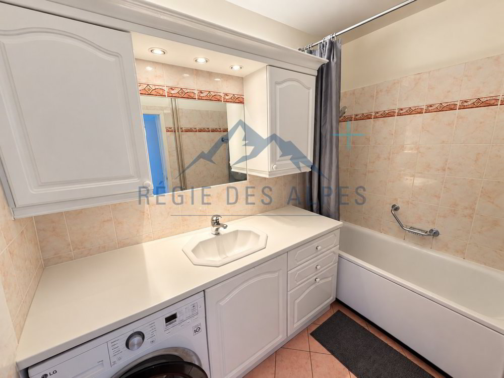 Appartement null pièces à louer à Genève - image 1/6