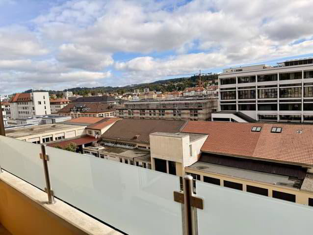 3 Zimmer Wohnung zu vermieten in La Chaux-de-Fonds - Bild 1/7