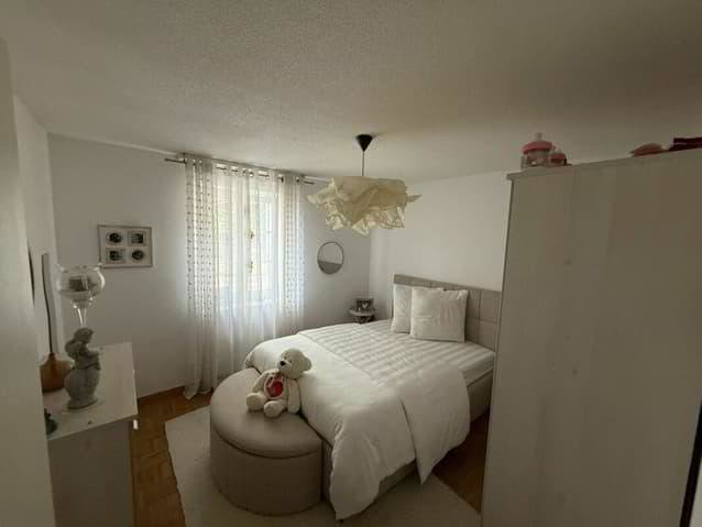 Appartement 5.5 pièces à acheter à Ménières - image 1/8