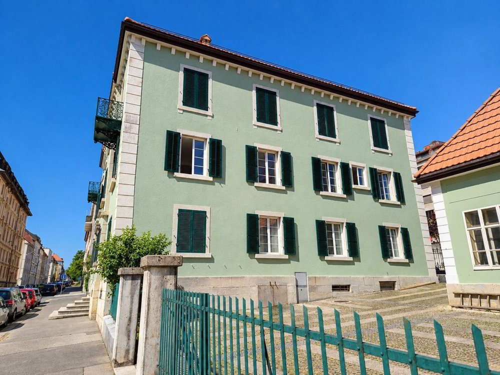 7 Zimmer Wohnung zu vermieten in La Chaux-de-Fonds - Bild 1/10