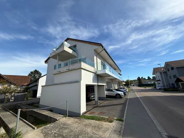 4.5 rooms Apartment to buy in Cudrefin - image 1/11