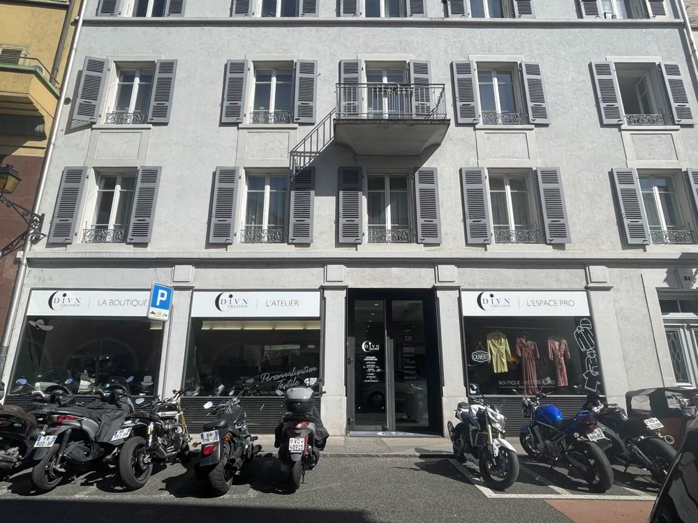 Ufficio & Commercio di 6 locali in affitto a Nyon - immagine 1/13