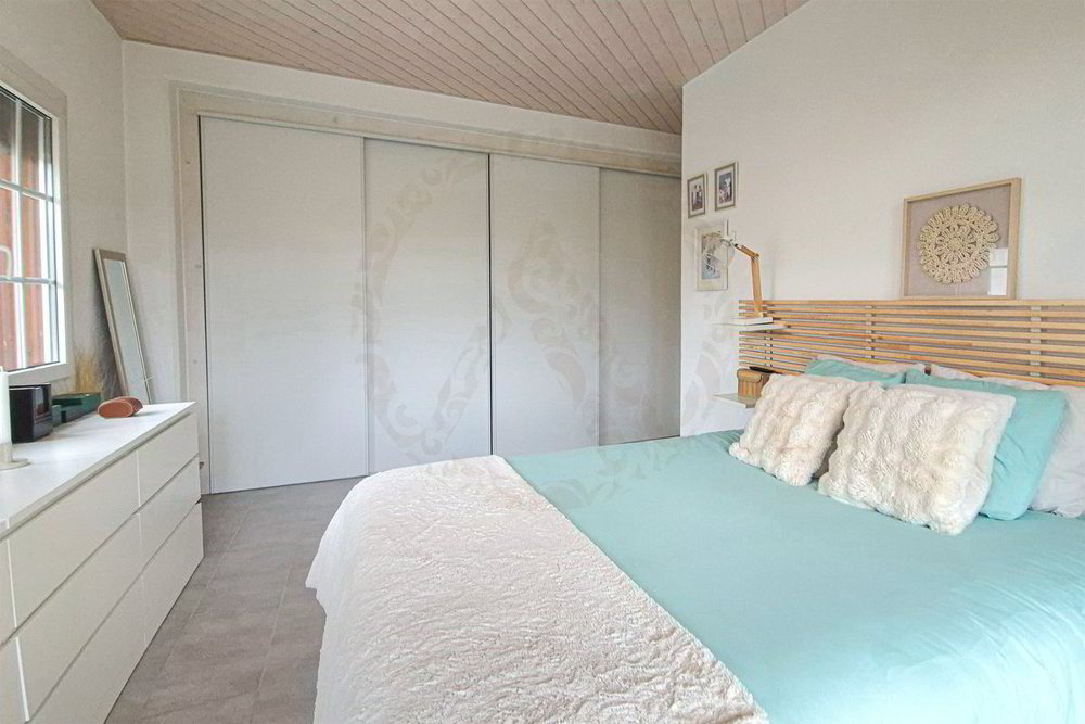 4 rooms Apartment to buy in Carrouge VD - image 1/12