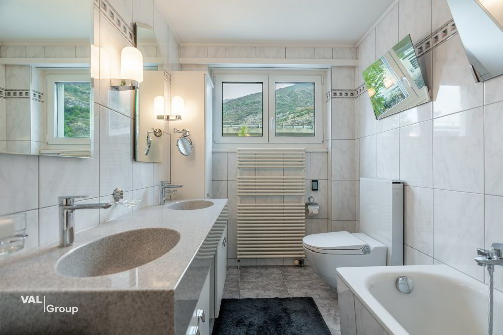 Casa di 5 locali in vendita a Viège - immagine 1/13