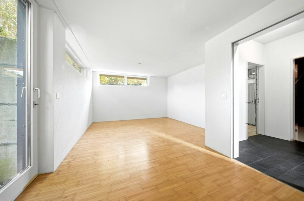 8 rooms House to buy in Nennigkofen - image 1/13