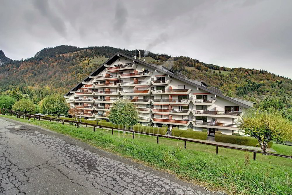 2 rooms Apartment to buy in Torgon - image 1/7