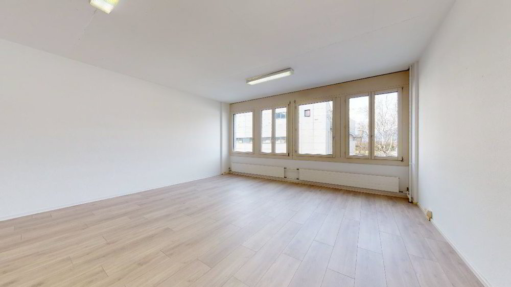 null rooms Office & Commercial for rent in Magadino - image 1/11