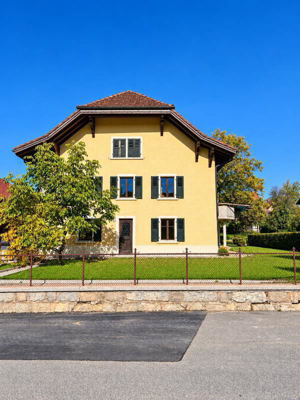 7 rooms House to buy in Courgenay - image 1/1